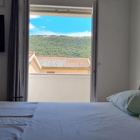 Apartmani Mlinar - Studio Apartment Grebastica Luaran gambar