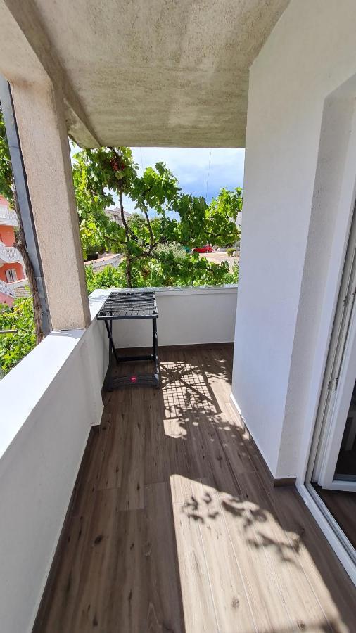 Apartmani Mlinar - Studio Apartment Grebastica Luaran gambar