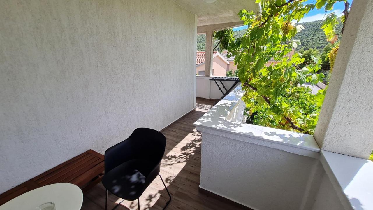 Apartmani Mlinar - Studio Apartment Grebastica Luaran gambar